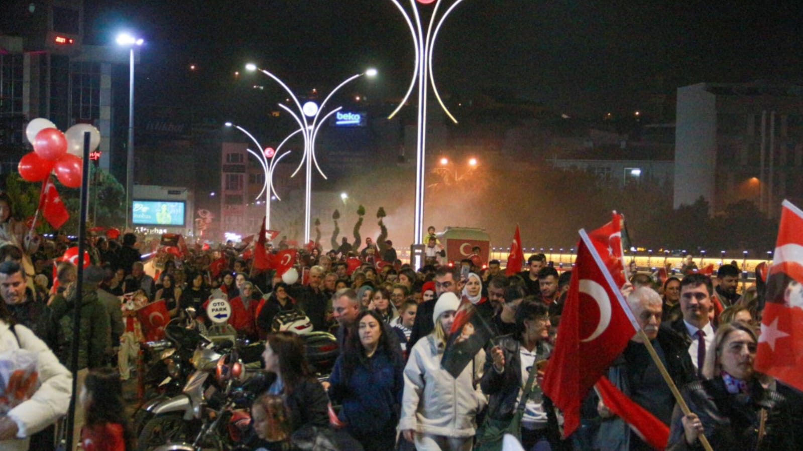 Çanakkale Biga'da Fener Alayı Ile Cumhuriyet Coşkusu