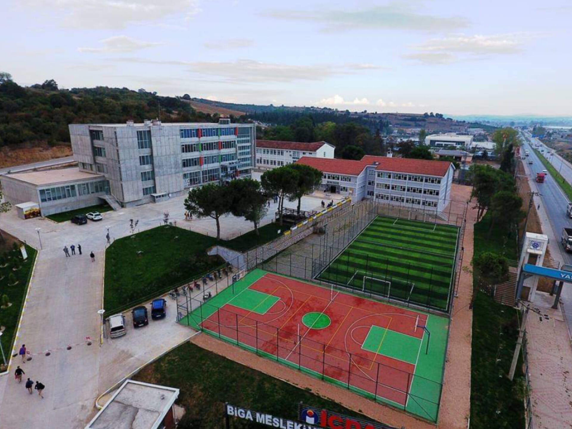 Çanakkale Biga’da Öğrenciler Tıbbi Parçalar Üretiyor! 3