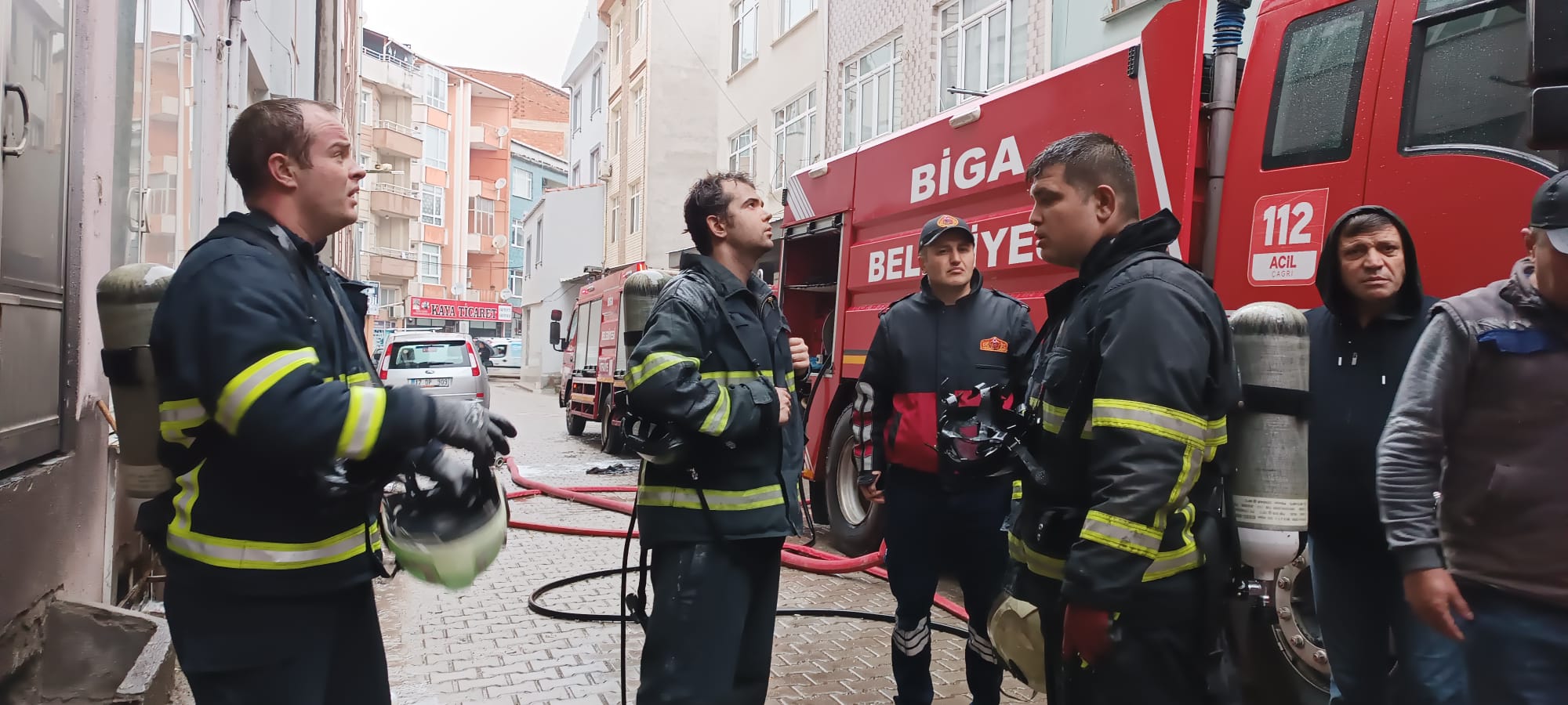 Çanakkale Biga’da Yangından Çocuklar Kurtartıldı 4