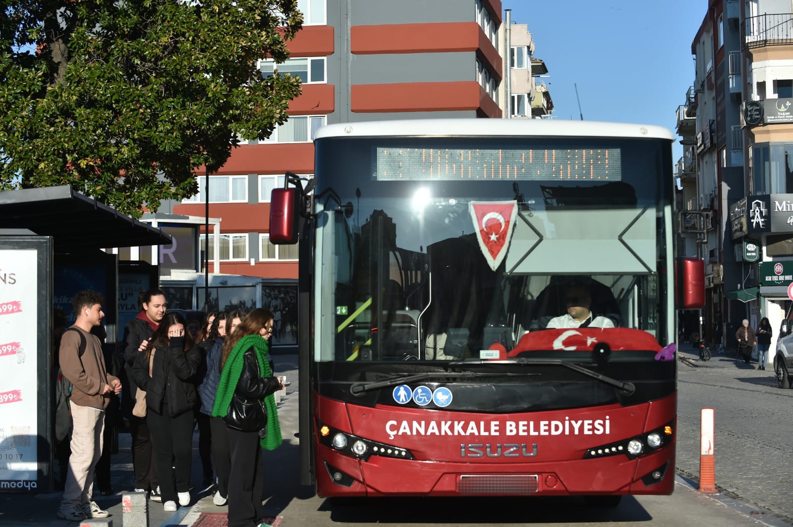 Çanakkale’de Kadınlar Istediği Yerde Inecek! 1