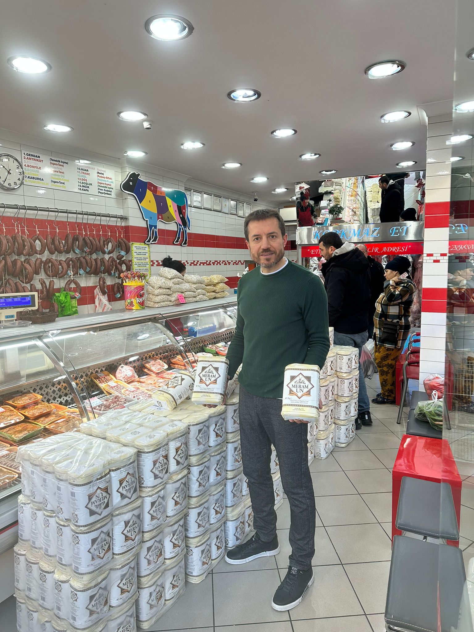 Biga’da Yeni Yılın Ilk Hediyesi 450 Paket Un 2