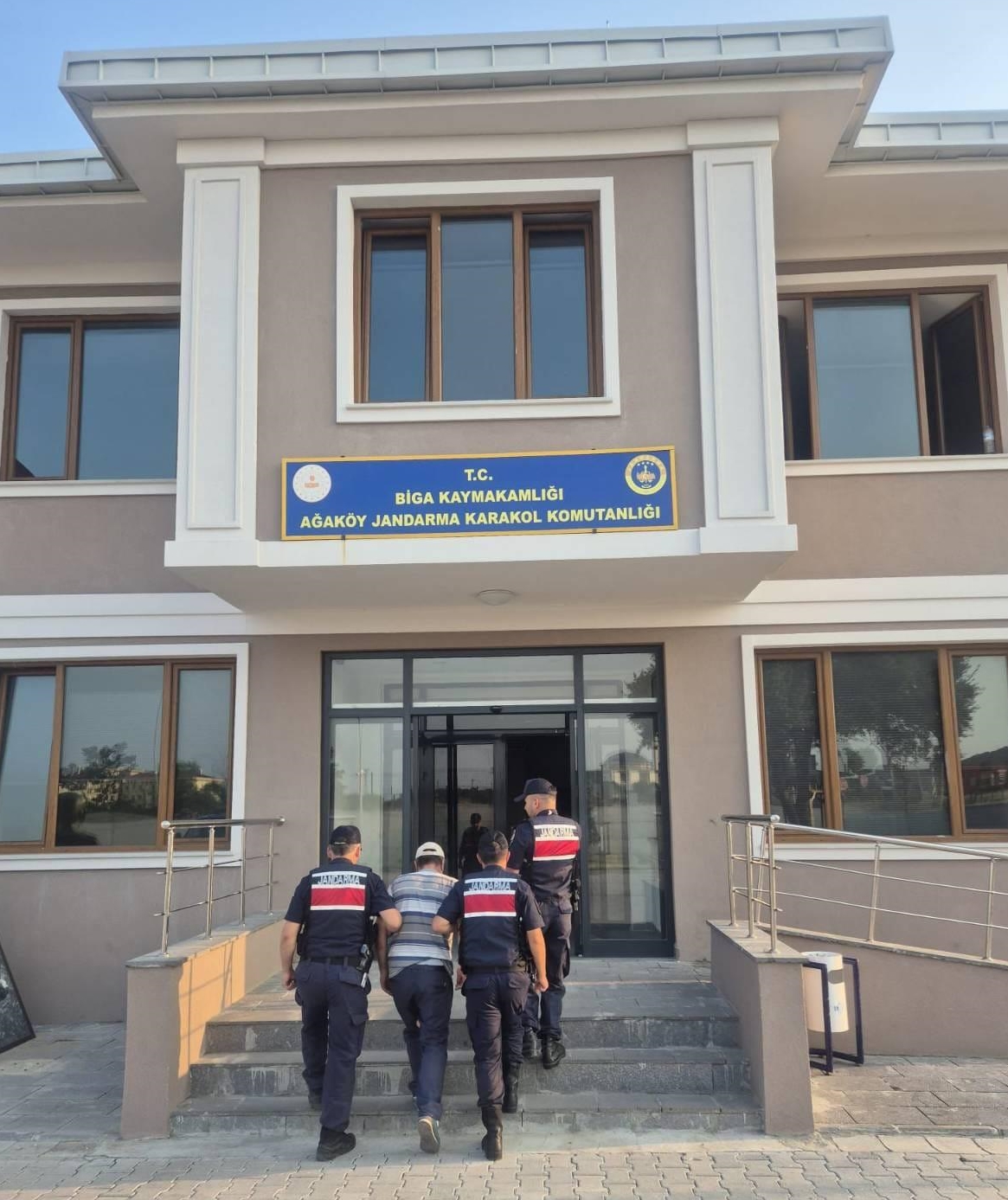 Aa 20250620 38340150 38340149 Canakkalede Yangina Neden Olan Bicerdover Operatoru Hakkinda Adli Islem Baslatildi (1)-1