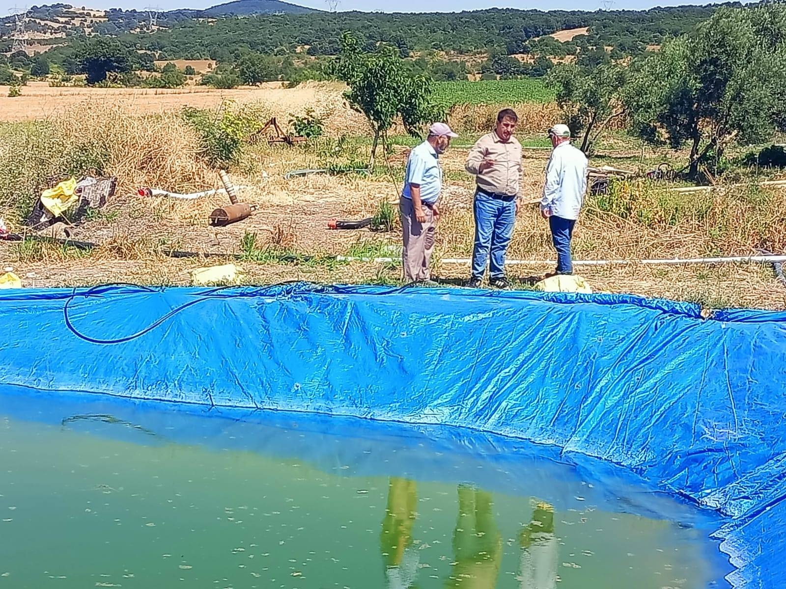 Biga’da Kendi Imkânıyla Havuz Kurdu, Tarlasını Suluyor