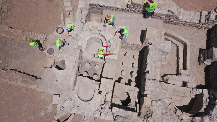 Tarlada Yaklaşık 1700 Yıllık Roma Hamamı Gün Yüzüne Çıkarıldı2