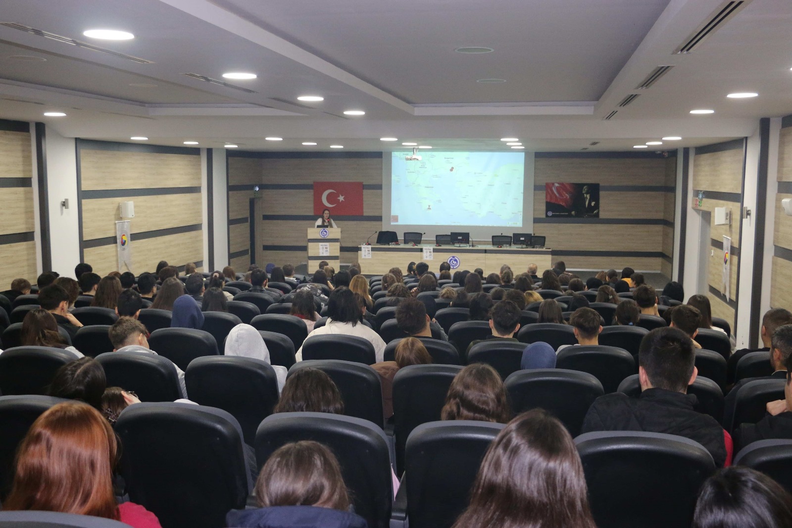 05C7263F Da55 4468 Aa46 1E1A0Fcb2B86