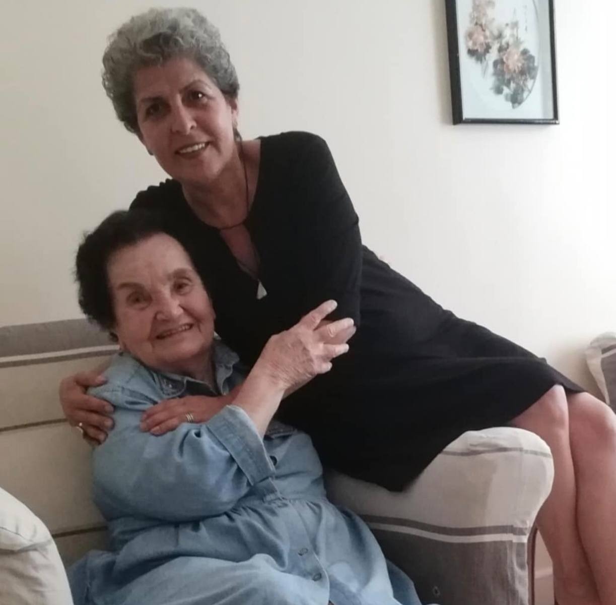 2328Bee7 4Eb5 4114 B73B F49C4Fd3564C