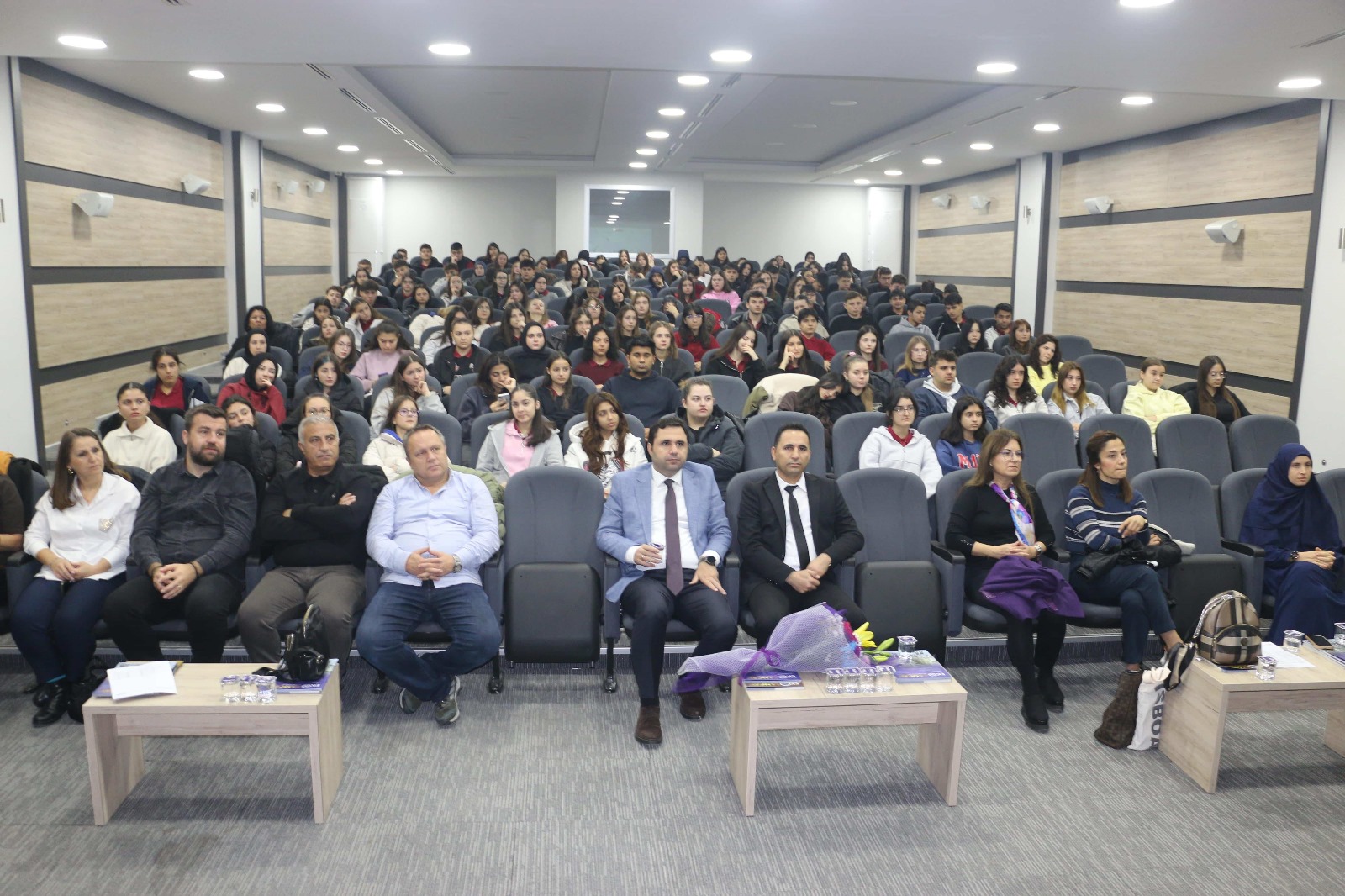 92B2E6E2 C637 4Dba 9B6F B3C79125Db1A