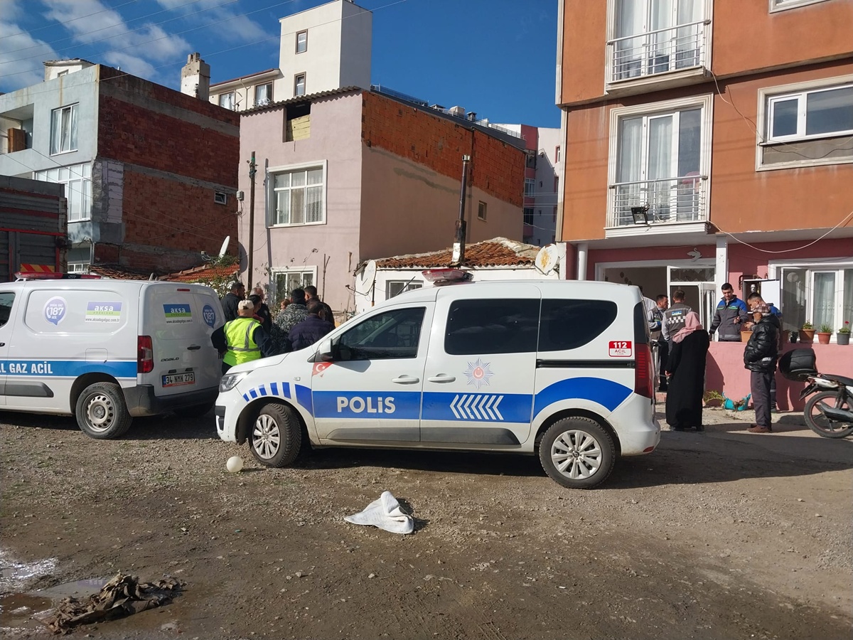 A A 20251126 39810568 39810566 C A N A K K A L E D E B I R A P A R T M A N D A I R E S I N D E K I P A T L A M A D A E V S A H I B I Y A R A L A N D I