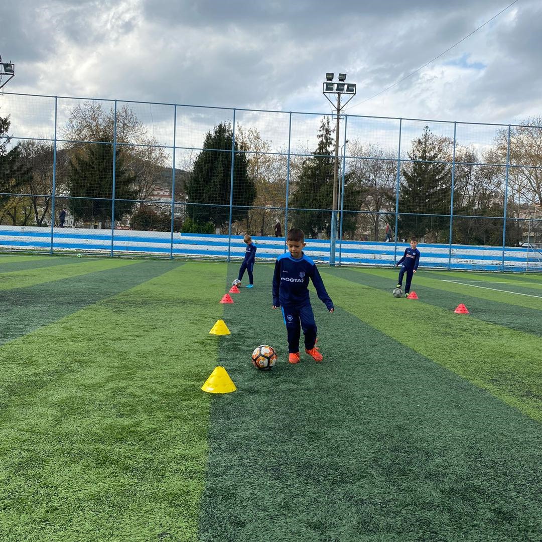 D6427C87 54Fd 4052 B891 63B8974Cde20