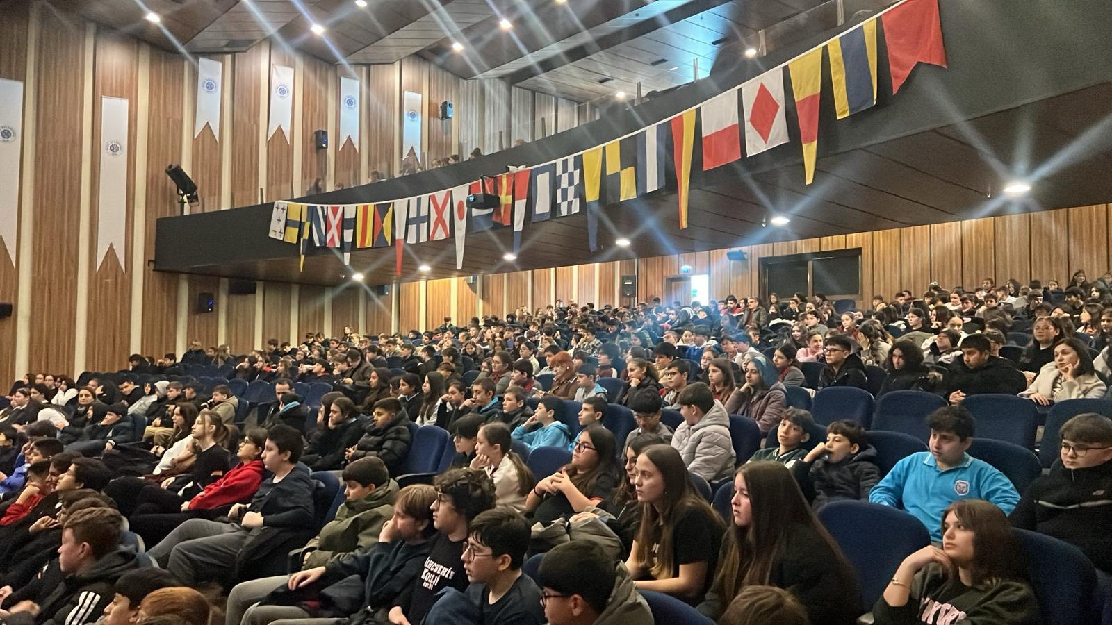 518Bc776 D8Cd 425C 9001 Df31C67Aa8A0