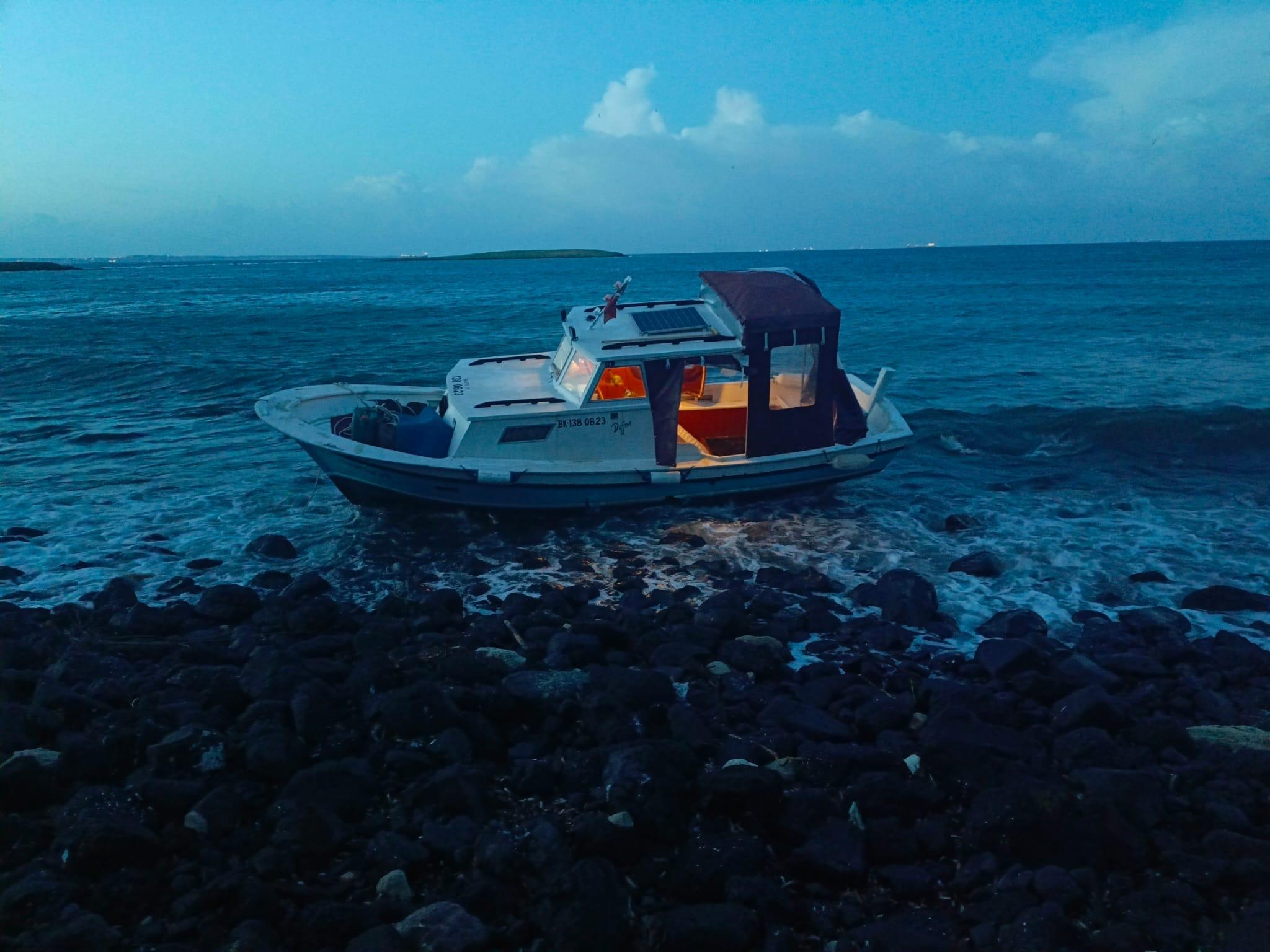 A A 20251207 39915091 39915089 C A N A K K A L E D E K A R A Y A O T U R A N T E K N E D E K I 2 K I S I K U R T A R I L D I