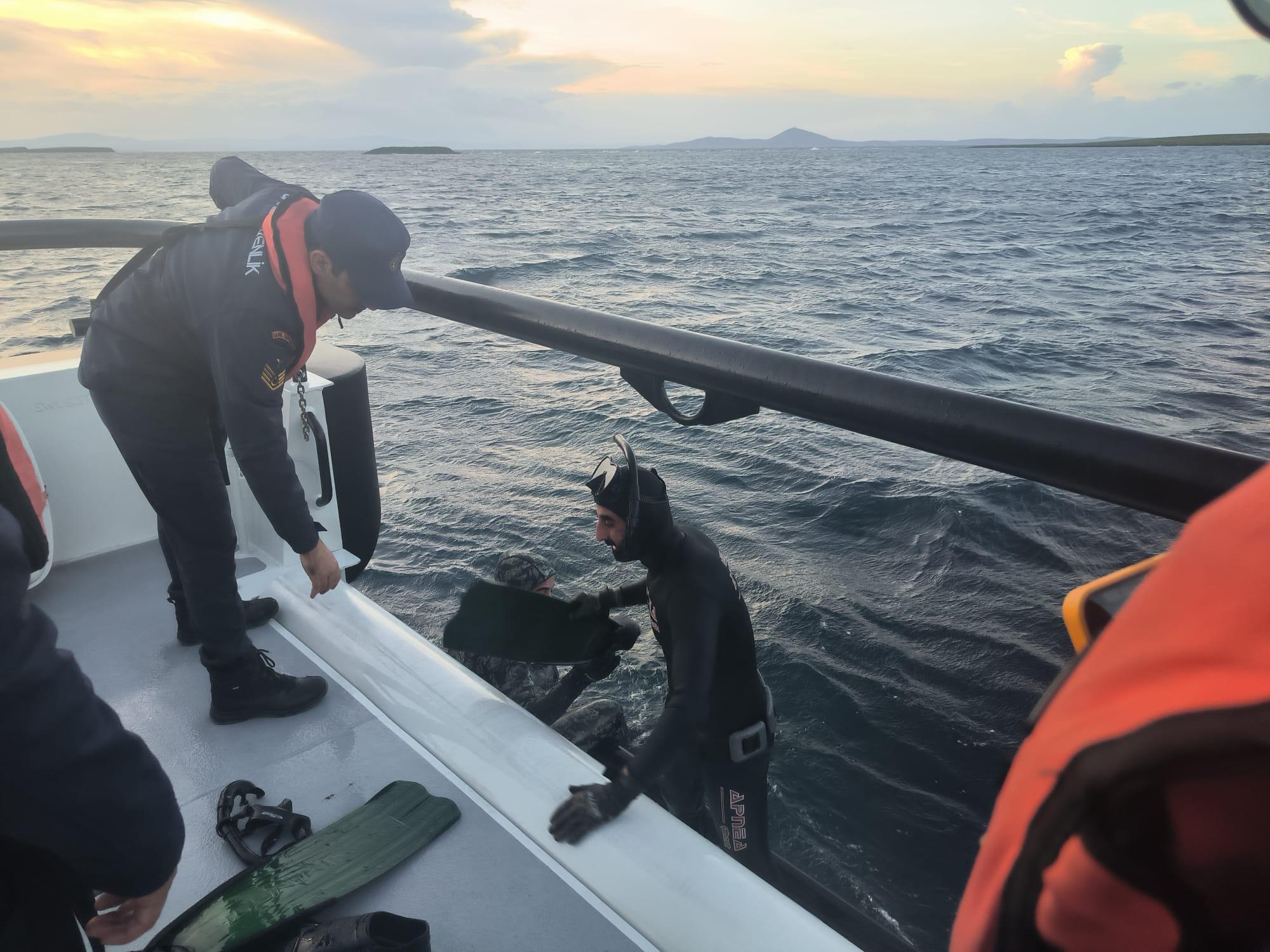 A A 20251207 39915091 39915090 C A N A K K A L E D E K A R A Y A O T U R A N T E K N E D E K I 2 K I S I K U R T A R I L D I