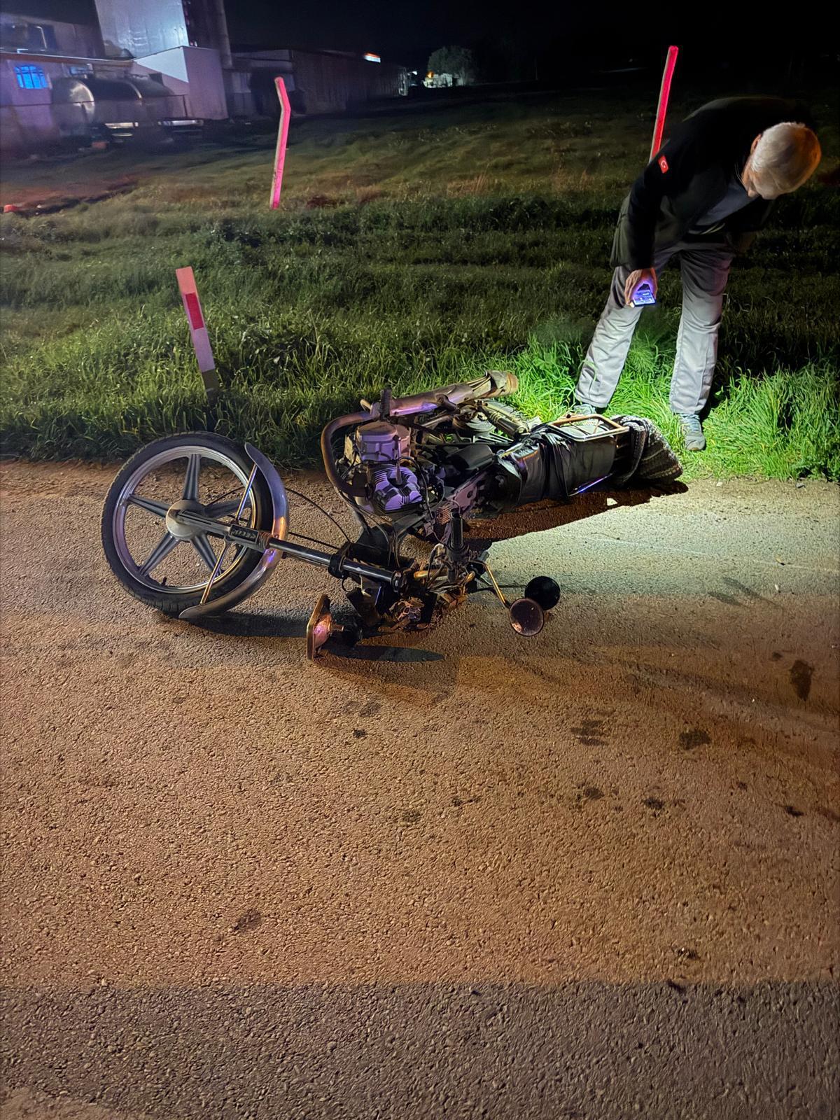 A A 20251209 39930289 39930288 C A N A K K A L E D E O T O M O B I L I N M O T O S I K L E T E C A R P M A S I S O N U C U 3 K I S I Y A R A L A N D I