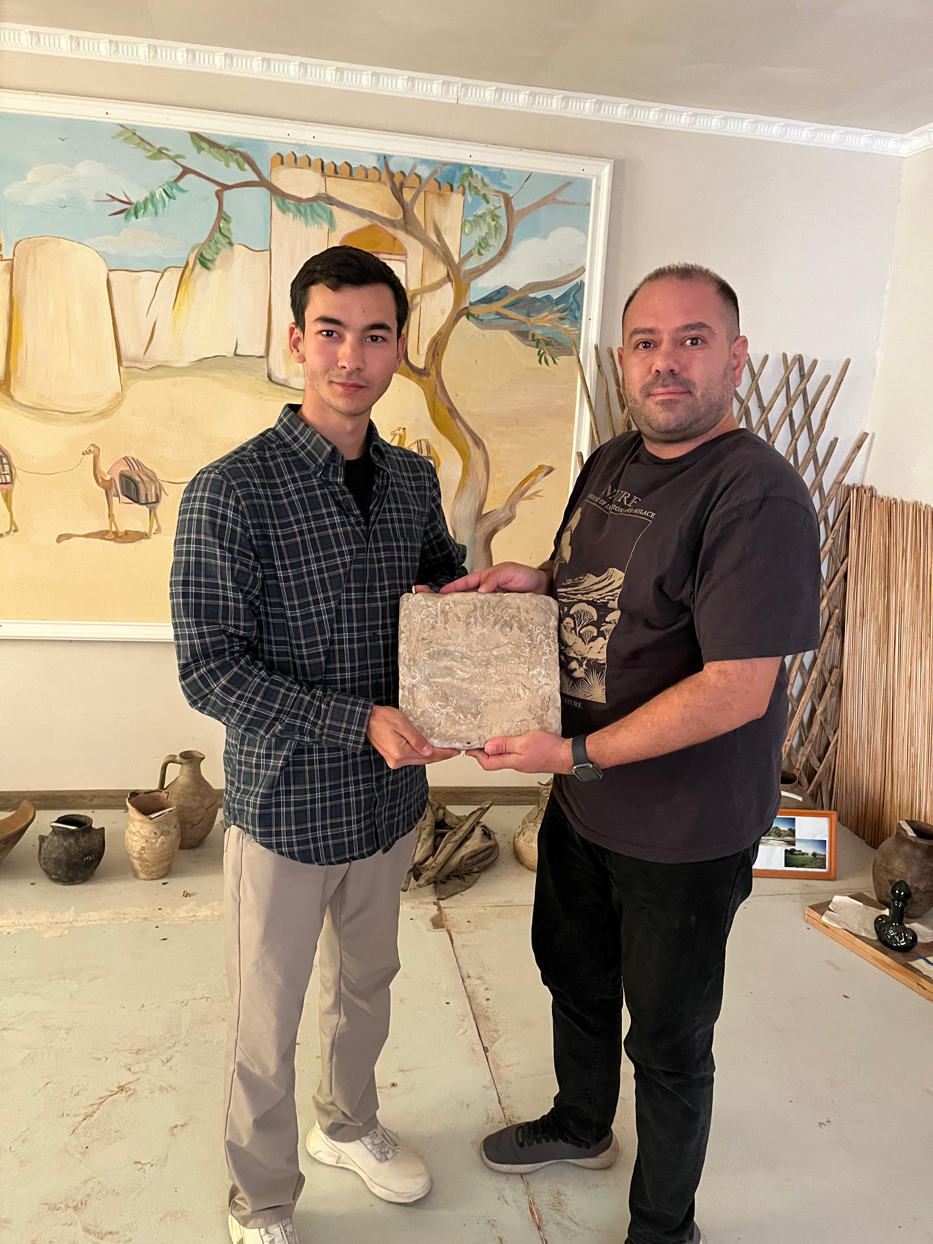 A A 20251225 40070976 40070972 K A Z A K I S T A N D A K I B I R M U Z E D E Y E R A L A N B U L U N T U N U N O G U Z L A R A A I T Y A Z I T O L D U G U B E L I R L E N D I