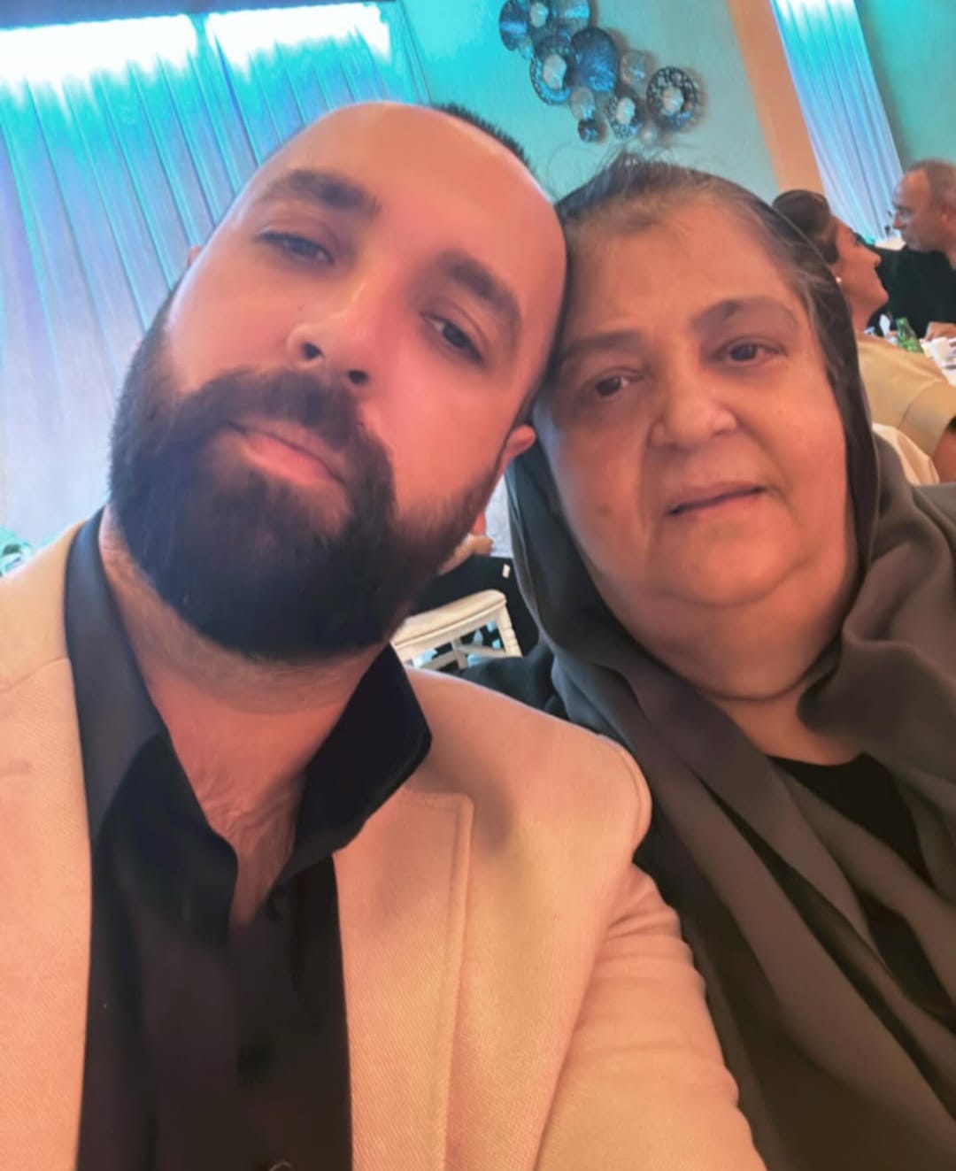 D3Cdf75F E6Bc 4Cfd 9Df5 C7676Fa89342