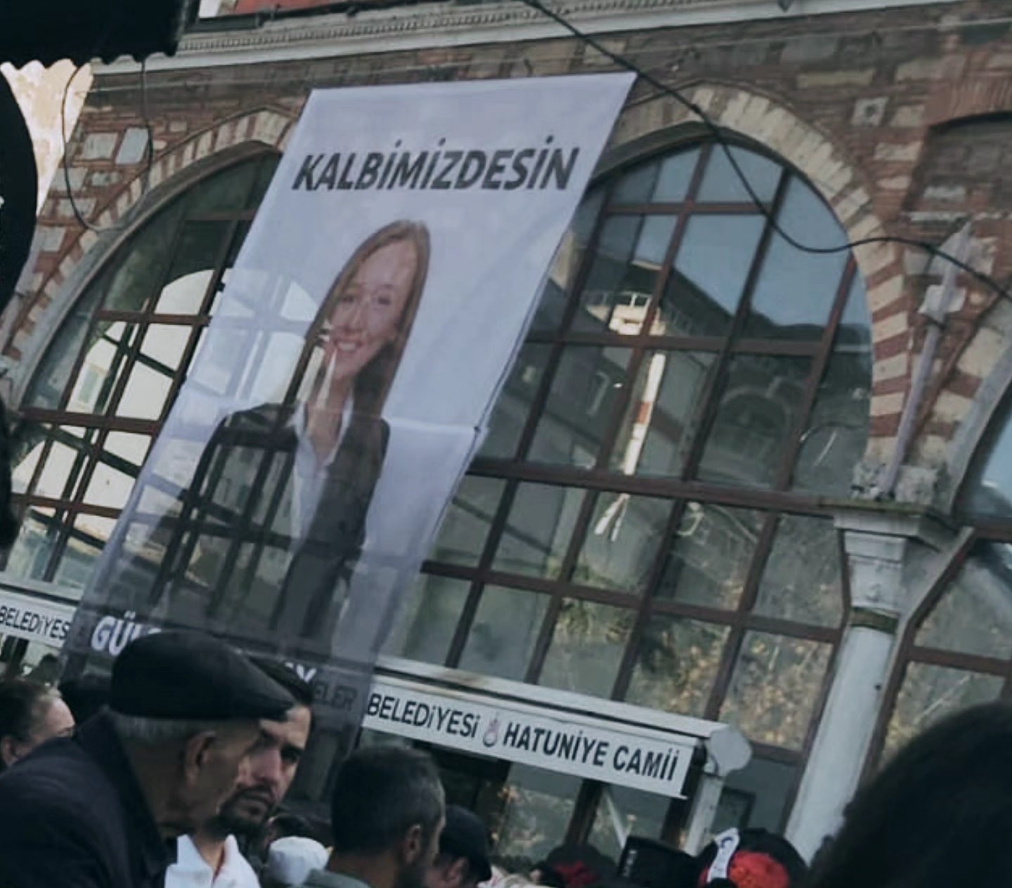 E05F6195 1938 4B6B 8976 51D601D543Af