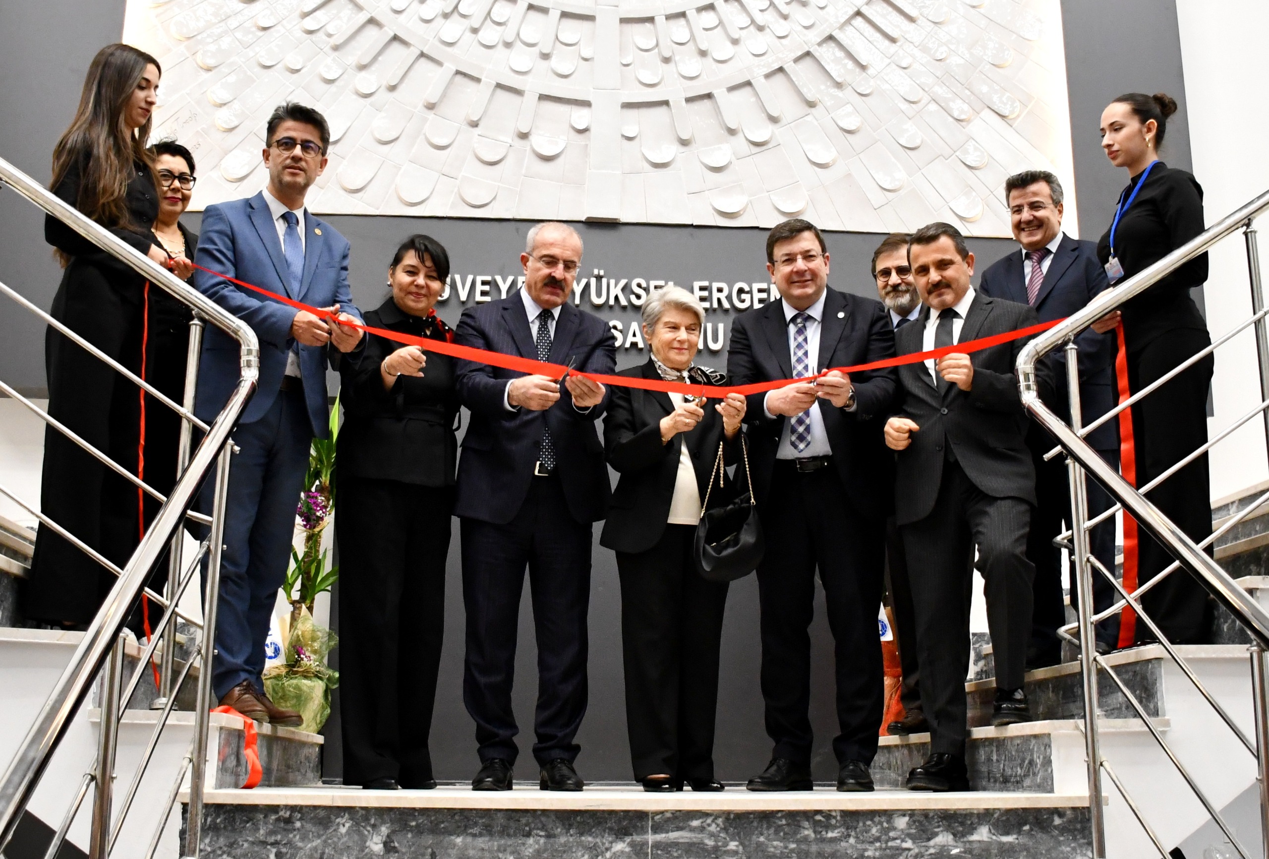 F1Af46B7 71C4 4272 8C65 7E54717Edf41