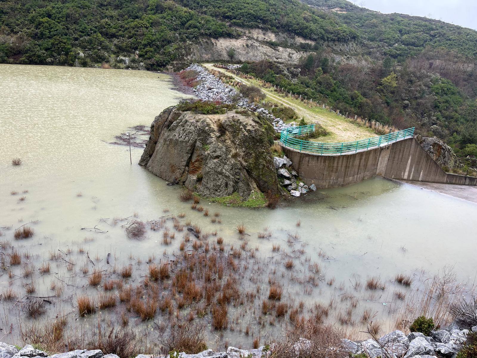 658881419 27015907584678990 3460455702383733384 N