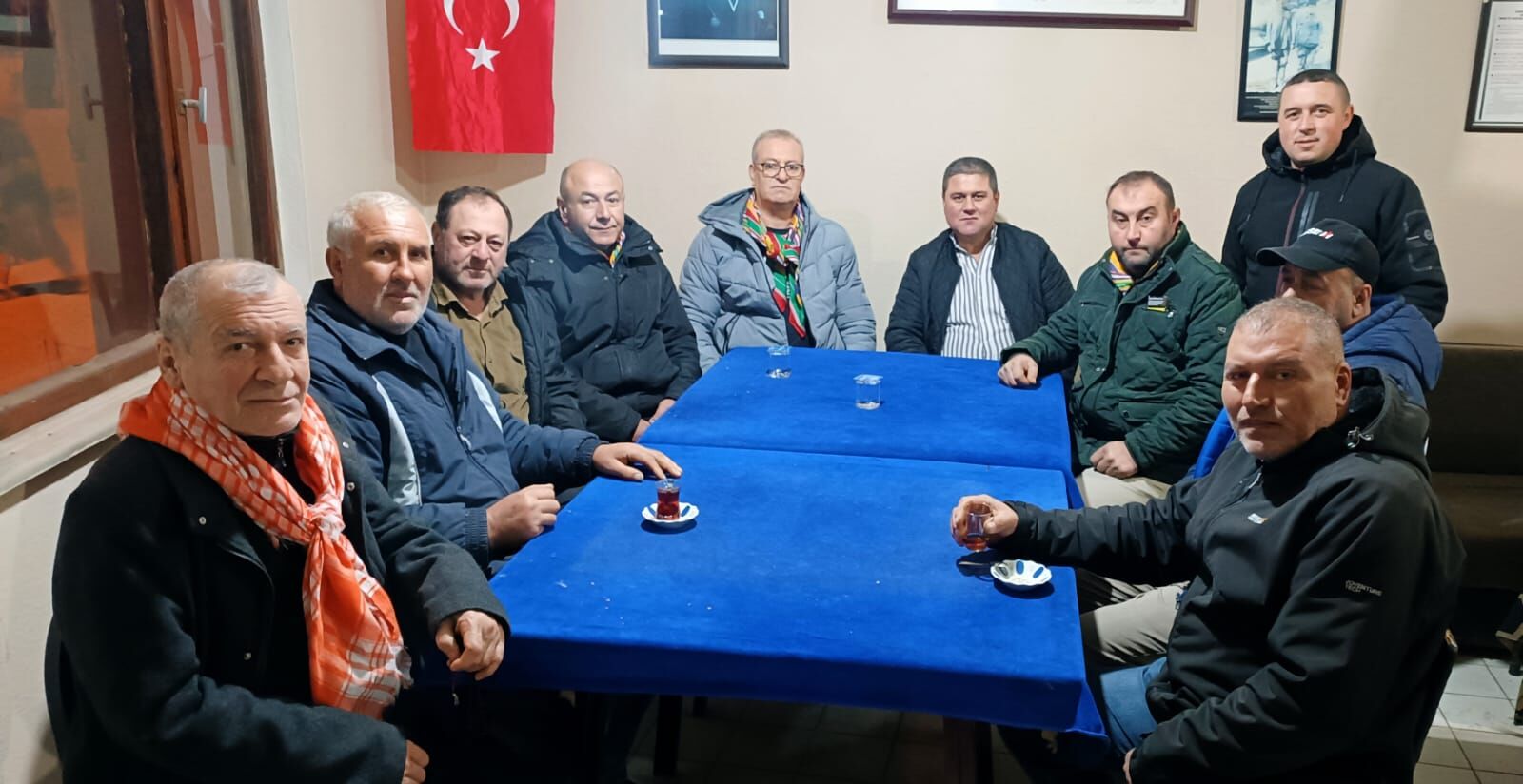 E6898Fff 7435 4618 8A15 A413262Ba61C