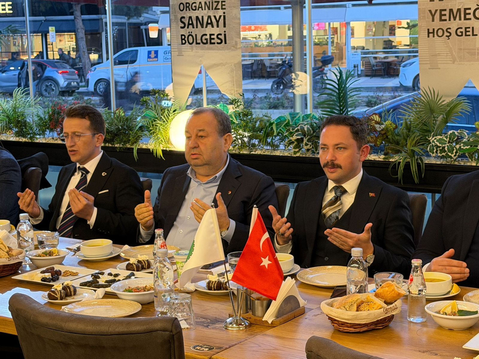 Biga İş Dünyası İftar Sofrasında Buluştu: Birlik ve Beraberlik Mesajı
