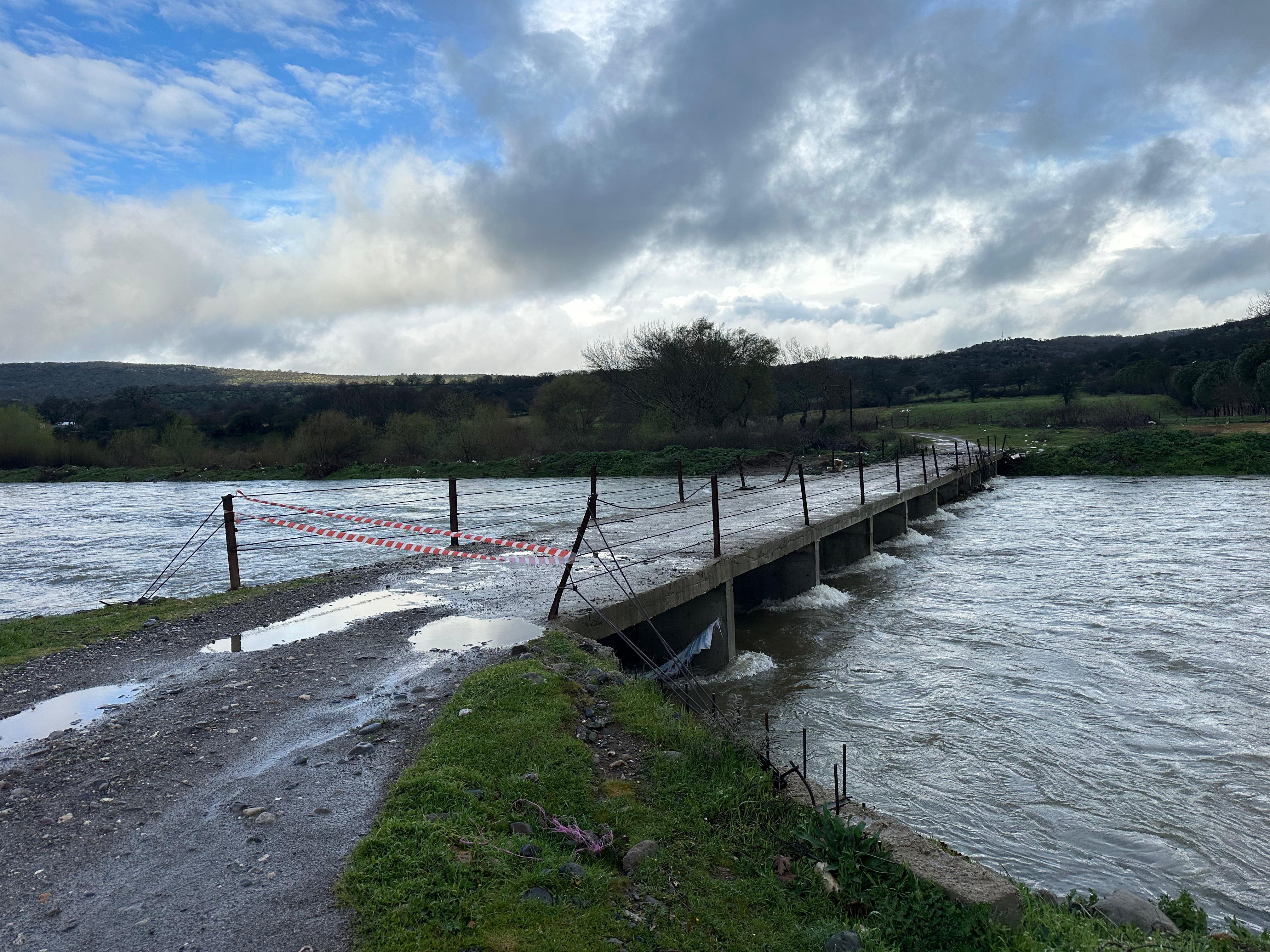 Çanakkale'de sağanak etkili oluyor