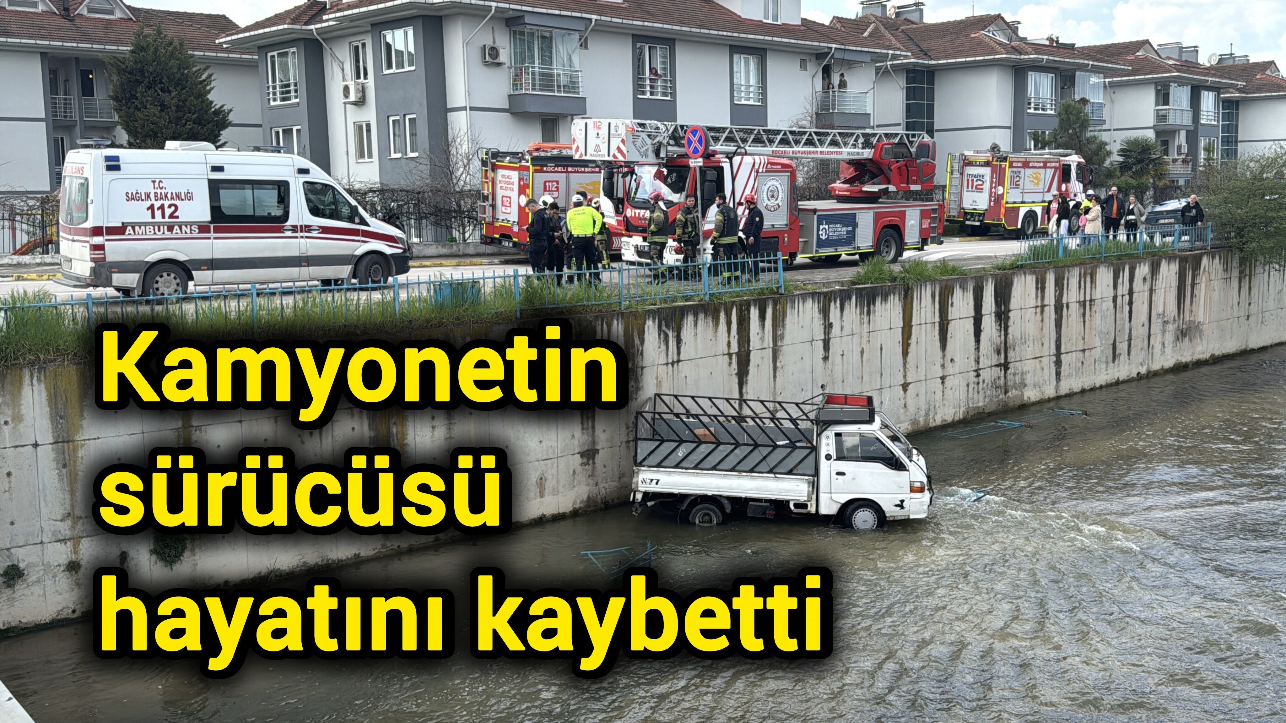 Kamyonetin sürücüsü hayatını kaybetti