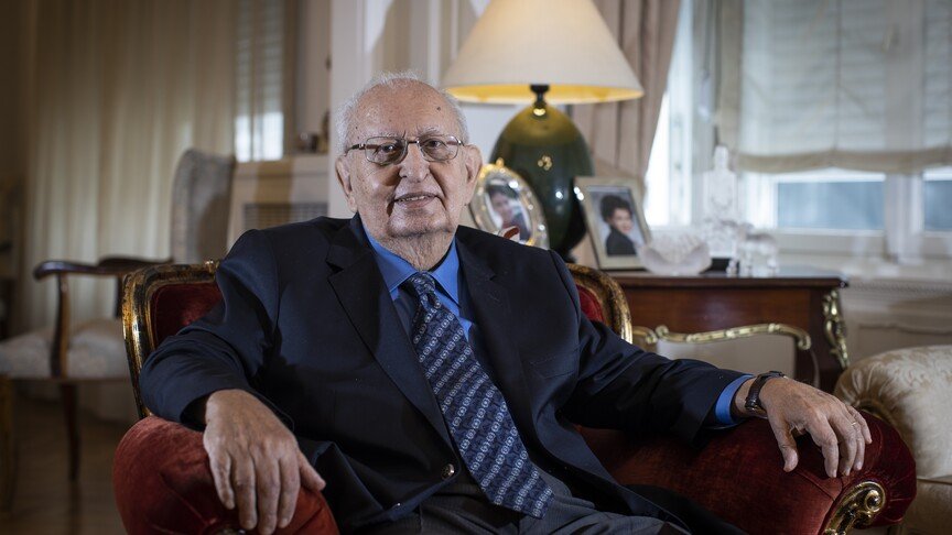 Eski TBMM Başkanı Hüsamettin Cindoruk hayatını kaybetti