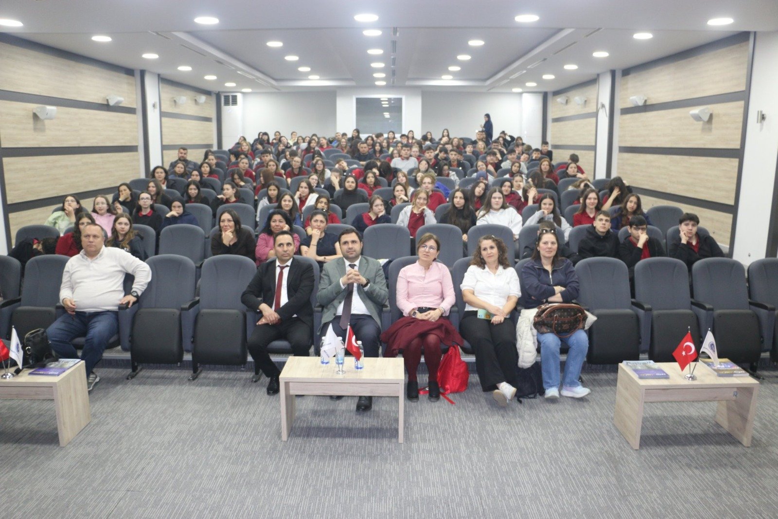 I M G 20260422 W A0056