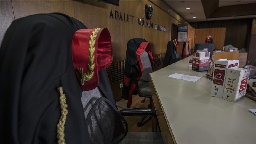 "İmamoğlu çıkar amaçlı suç örgütü" davasında 18 sanık tahliye edildi