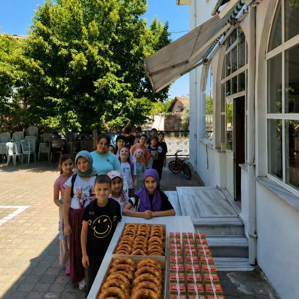 Bugün Kur’an Kursu Çocuklarımıza Ikram Edilen Kahvaltılıklar, Gülçin Kutlu Ve Kutlu Ailesinin H.heic