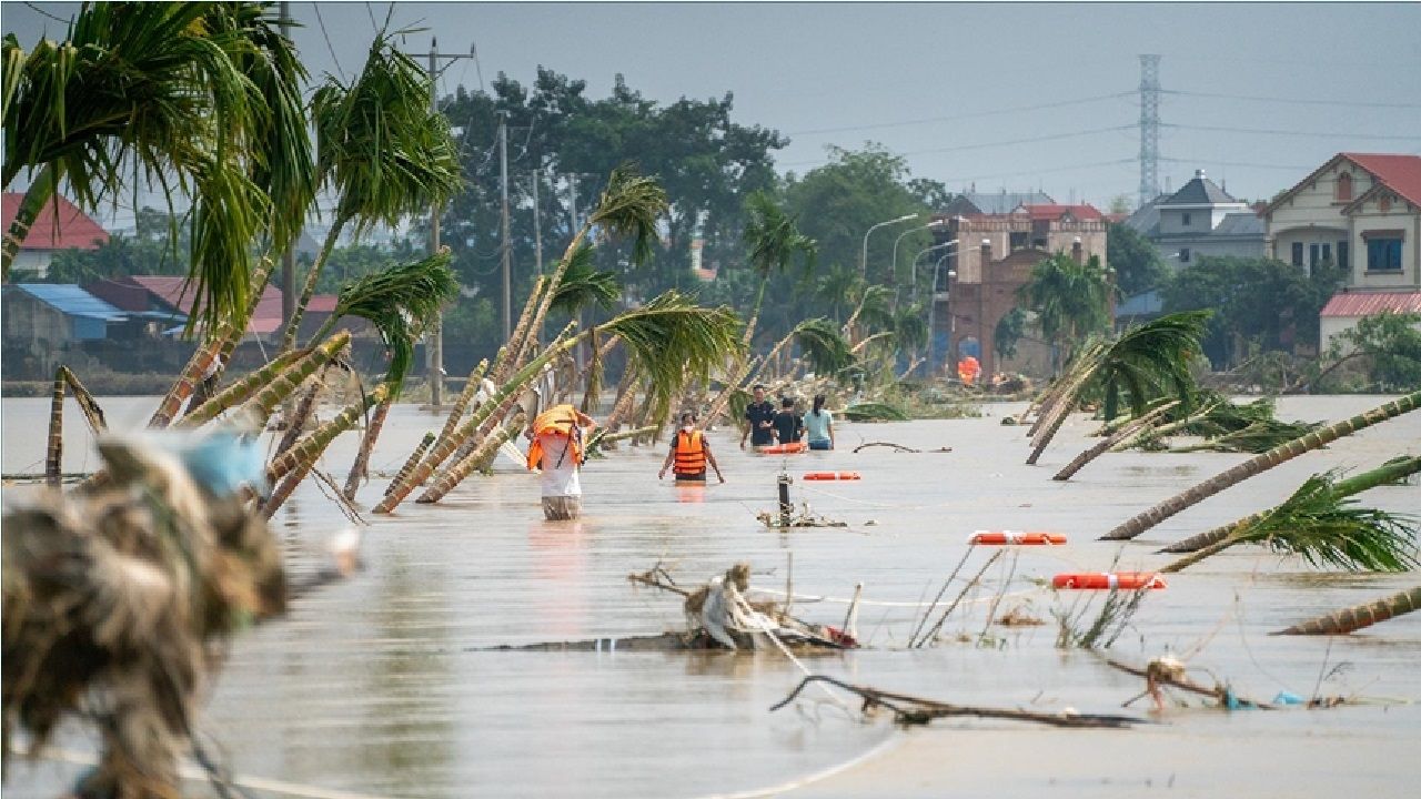 Sel ve heyelanlar nedeniyle 10 kişi öldü