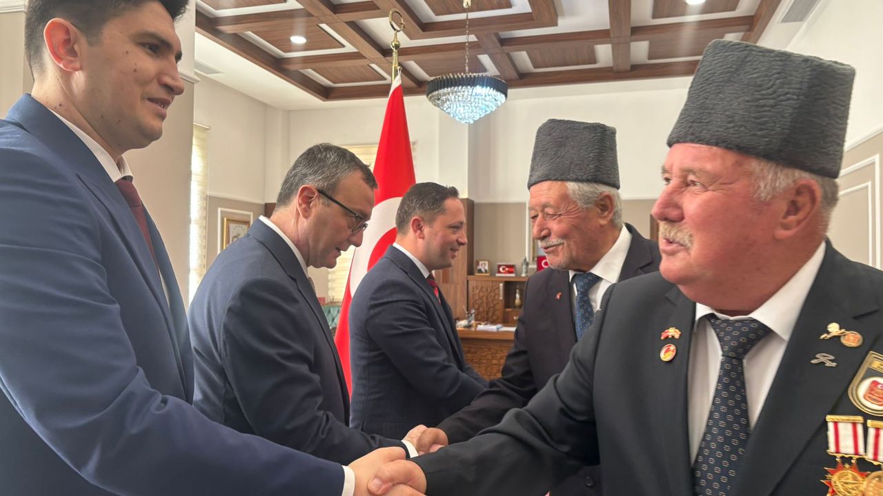 Biga’da Cumhuriyet Bayramı Tebrikat Töreni yapıldı