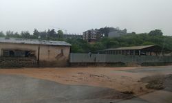 Biga’da çamurlu sel zor anlar yaşatıyor