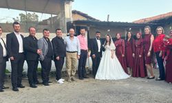 Muhtar Sedat Yeni’nin kızı evlendi