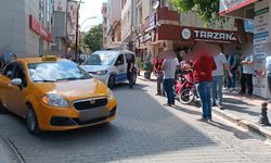 Biga’da taksiyle motor çarpıştı!