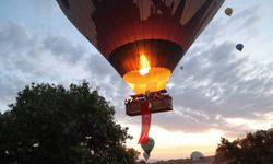 Balonlar Türk bayraklarıyla uçtu