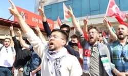 ÇOMÜ'lü öğrenciler İsrail'in Gazze'ye saldırılarını protesto etti