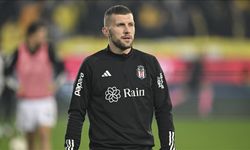 Beşiktaş, Ante Rebic'le yollarını ayırdı