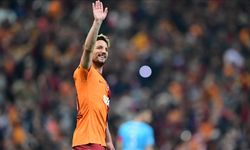 Galatasaray, Mertens'in sözleşmesini uzattı