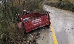 Devrilen traktördeki bir kişi öldü, 3 kişi yaralandı