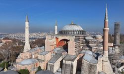 Ayasofya’nın kubbesi sökülecek