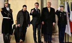 Macron, Zelenskiy ve Trump, Paris'te Rusya-Ukrayna Savaşı'nı görüştü