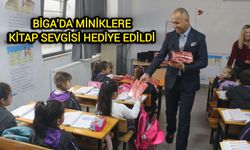 Çanakkale Biga’da miniklere kitap sevgisi hediye edildi