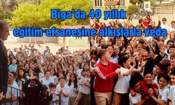 Biga’da 40 yıllık eğitim efsanesine alkışlarla veda