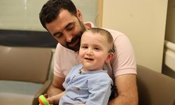 Minik Mustafa İlk Kez Duydu, Ağlayarak Tepki Verdi
