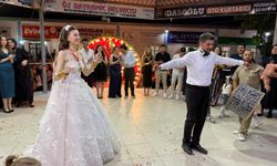 Sezin ile Hüseyin’in mutluluğu Biga’yı sardı