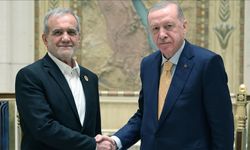 Erdoğan, İran Cumhurbaşkanı Pezeşkiyan ile telefonda görüştü