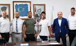 Kırkpınar Finalisti Feyzullah Aktürk’ten ÇOMÜ’ye Ziyaret