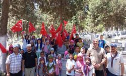 Biga’da Kur’an kursu öğrencilerinden duygulandıran şehit ziyareti