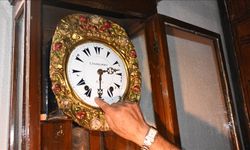 140 yıllık kurmalı saat zamana tanıklık ediyor